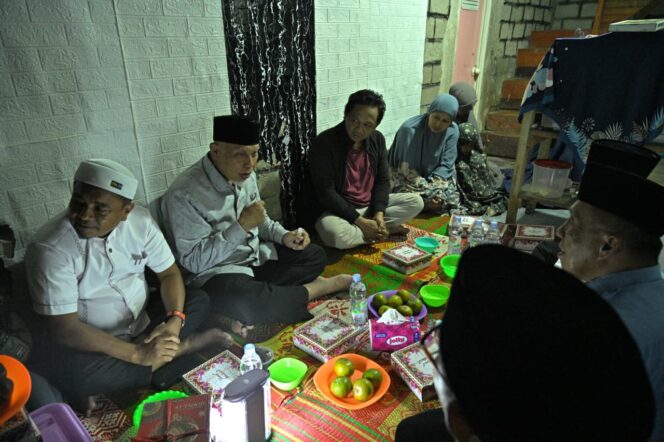 
					Ketukan Pintu Gubernur Saat Sahur Ubah Nasib Keluarga Ises