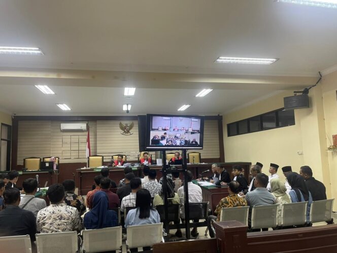 
					Hakim: “Permufakatan Jahat Kabupaten Kediri”, Kasus Perangkat Desa Memanas