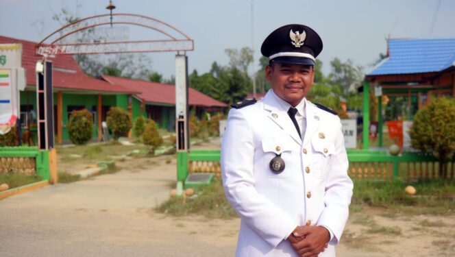 
					Kepala Desa Pelangko, Zulhanafiah, S.P., M.M.A.