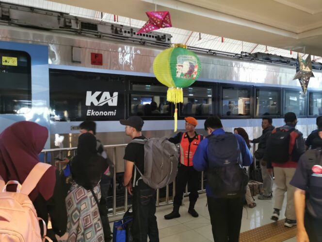 
					Mudik Presisi: Saat Kereta Api Jadi Penyelamat Waktu Pemudik
