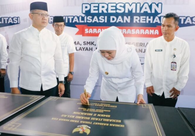 
					EdOTEL Jombang: Sekolah Rasa Bintang Lima Bikin Khofifah Terpukau