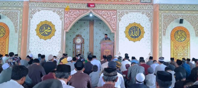 
					Ribuan Warga Bonerate Shalat Id, Harmoni Terjaga di Tengah Perbedaan