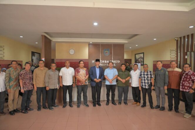 
					Gubernur Mahyeldi Dorong Hilirisasi Sawahlunto Demi Dongkrak Ekonomi