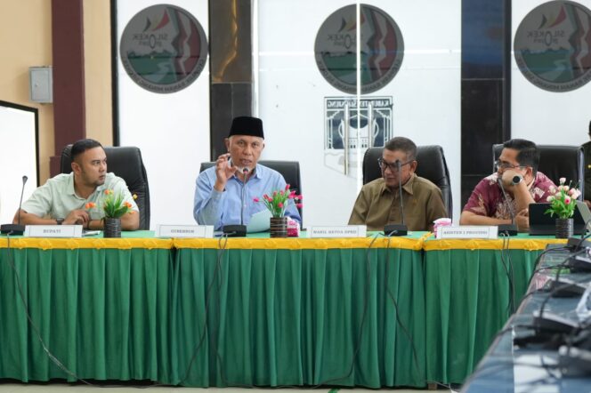 
					Mahyeldi Siapkan Karst Silokek Jadi Warisan Dunia UNESCO