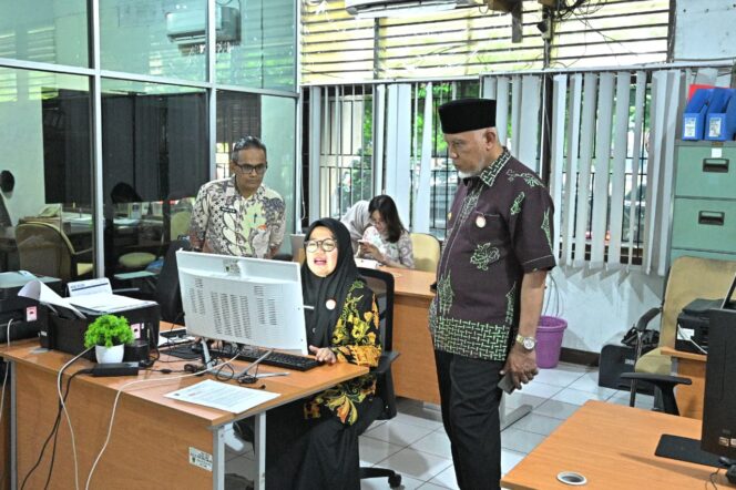 
					Ramadan Bukan Alasan Malas, ASN Sumbar Tetap Disiplin