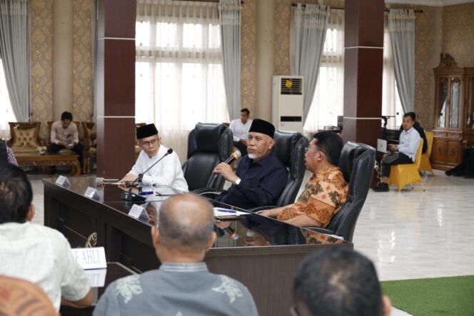 
					Mahyeldi Guyur Solok Selatan Anggaran TKD untuk Infrastruktur