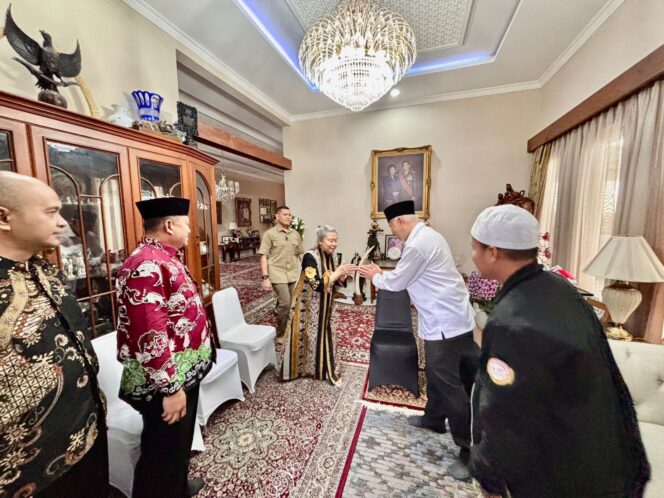
					Try Sutrisno dan Memori Hangat Masyarakat Sumatera Barat