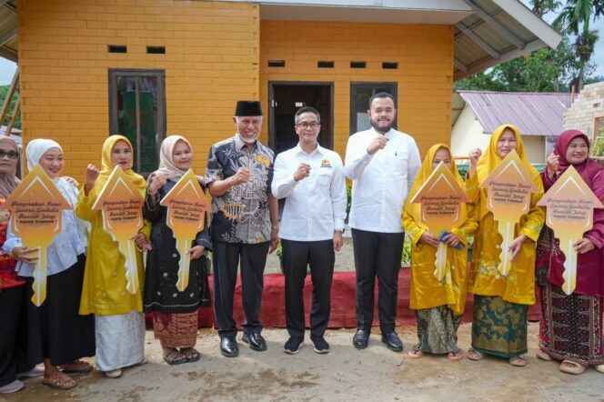 
					Sinergi Mahyeldi-Anindya Bakrie: Huntap Batu Busuak Resmi Ditempati