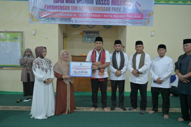 
					Masjid Jadi Pusat Pembinaan Karakter Generasi Muda Sumbar