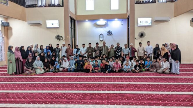 
					Masjid Darul Huda Ubah Santunan Jadi Jembatan Sekolah