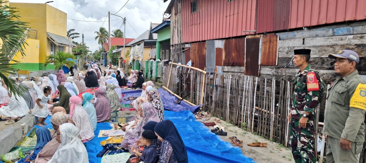 Shalat Id Bonerate Selayar 1447 H berlangsung tertib jamaah di jalan sekitar masjid