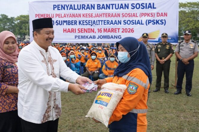 
					Suntikan Beras dan Uang Tunai Redam Gejolak Harga Pangan