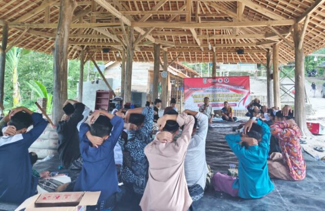 
					Pesantren Pringsewu Kini Tangguh Hadapi Risiko Mitigasi Bencana