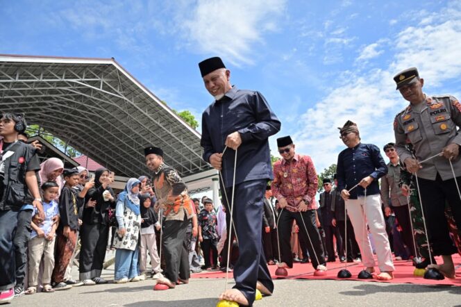 
					Gubernur Mahyeldi: Alek Anak Nagari Perkuat Karakter dan Jaga Warisan Budaya Minangkabau