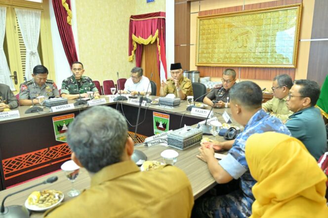 
					Emas Hitam di Atas Darah: Menghitung Nyawa di Lubang Tambang Sumbar