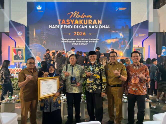
					Sumbar Raih Penghargaan Pendidikan Nasional, Desa Semakin Berdaya