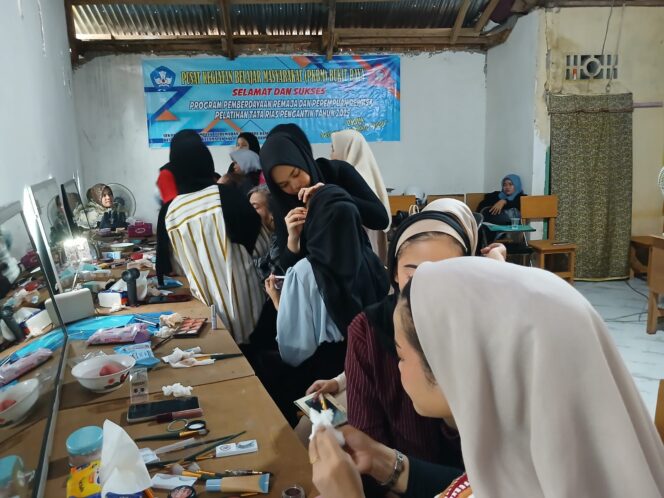 
					Pentingnya peran PKBM dalam menuntaskan masalah Anak Tidak Sekolah (ATS) di tingkat desa