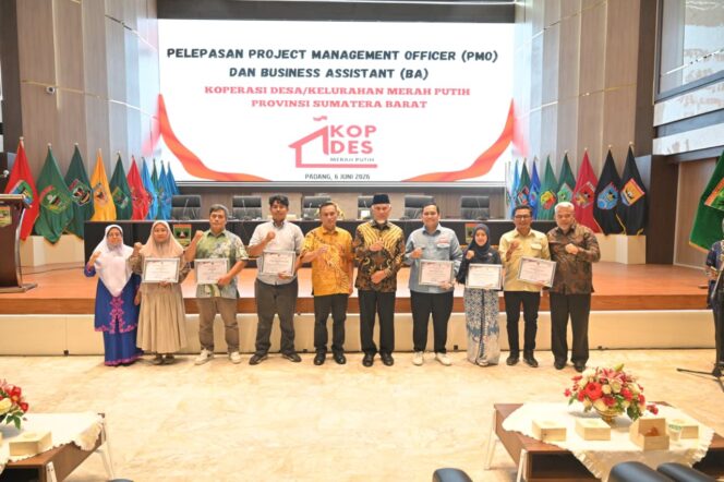 
					Sumbar Masuk Empat Besar Nasional Pembentukan Koperasi Merah Putih, Mahyeldi Apresiasi Kinerja Tim Pendampingan