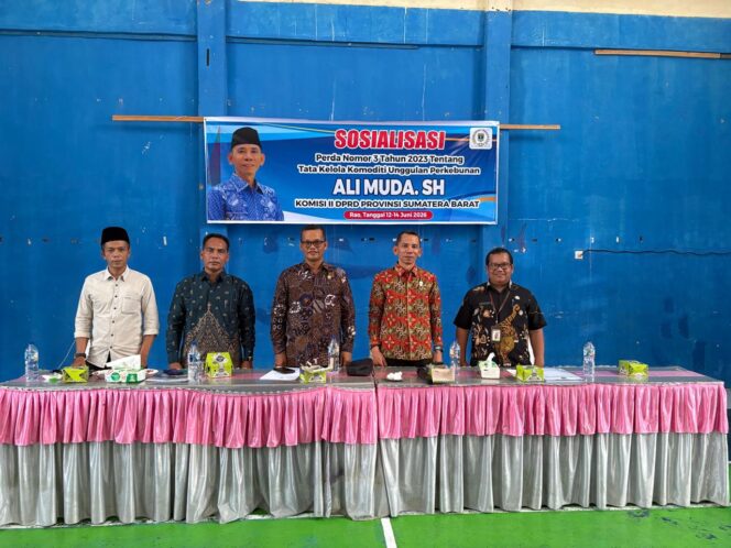 
					Ali Muda Sosialisasikan Perda Tata Kelola Komoditas Unggulan Perkebunan di Rao Pasaman