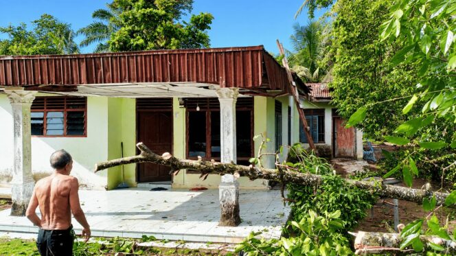 
					Puting Beliung Terjang Talun Rejo, Warga Menanti Bantuan Pemerintah