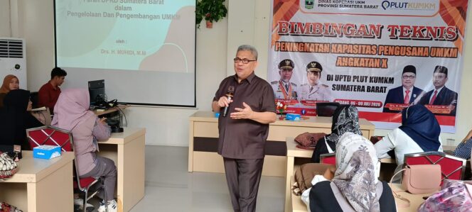 
					Ketua DPRD Sumbar Muhidi Suntik Semangat Pelaku UMKM Sumbar, Ungkap 5 Kunci Sukses Hadapi Persaingan Era Digital