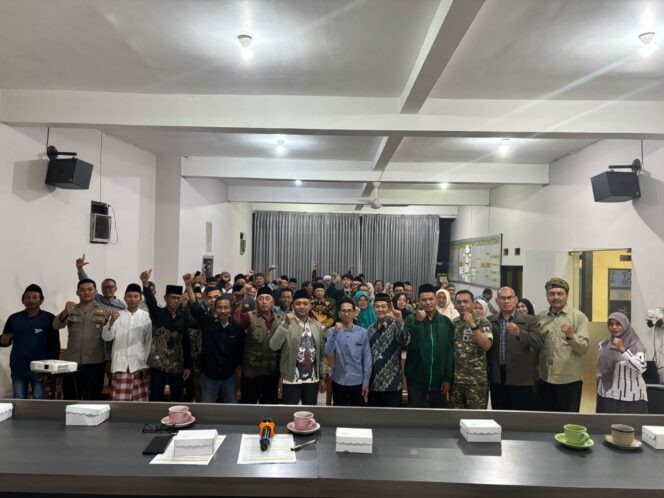 
					Peserta Musdes Desa Digital Langlang menyusun RKP Desa.