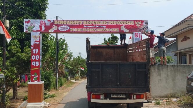 
					Merah Putih di Gerbang Penyangga: Menjahit Swadaya Lewat Desa HELAU
