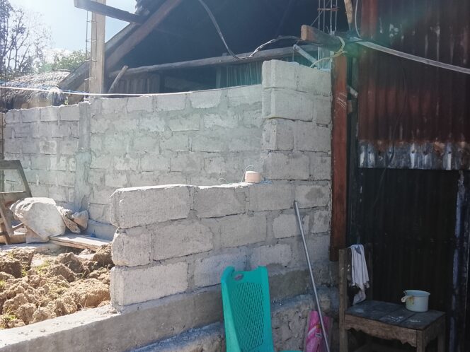 
					Kondisi rumah salah satu penerima manfaat BSPS tahap dua yang progresnya tidak berjalan, (foto istimewa)