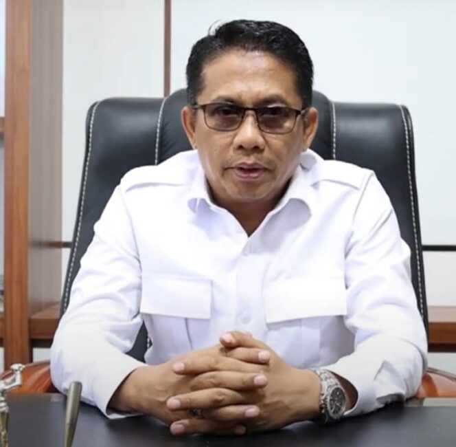 
					Sawit Sedot Air Nagari, Pajaknya Kok Mengalir ke Pejabat?