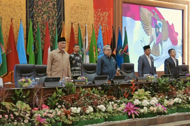 
					Rapat Paripurna DPRD Sumbar Kesepakatan KUA PPAS Anggaran 2027