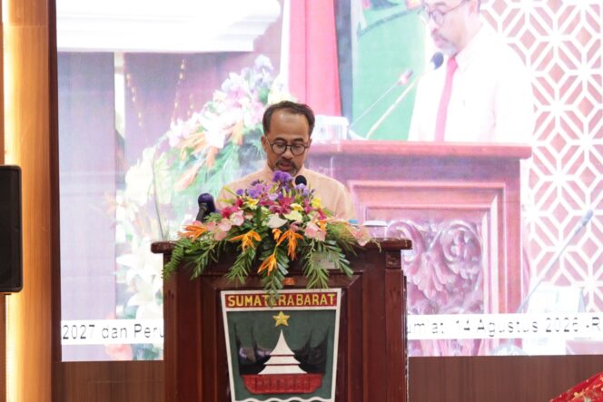 
					Dalam Sehari DPRD Sumbar Tuntaskan Tiga Agenda Paripurna 