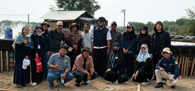 
					Menantang Ombak Pesisir Domas Lewat Racikan Probiotik Kampus
