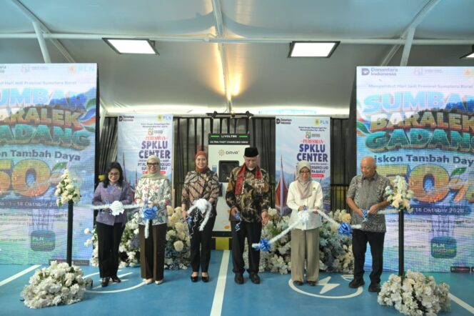 
					Gubernur Resmikan SPKLU Center Pertama di Sumbar, Perkuat Komitmen Green Province